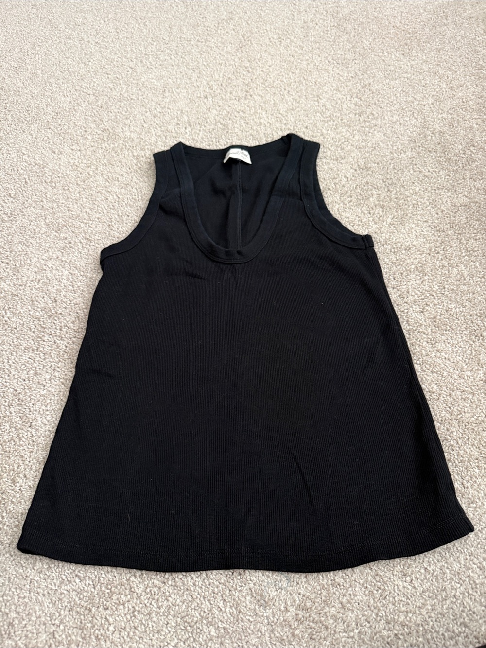 Universal Thread Women’s 5 Pack Tank Tops - Olive Green, White, Light Pink… - Picture 15 of 16
